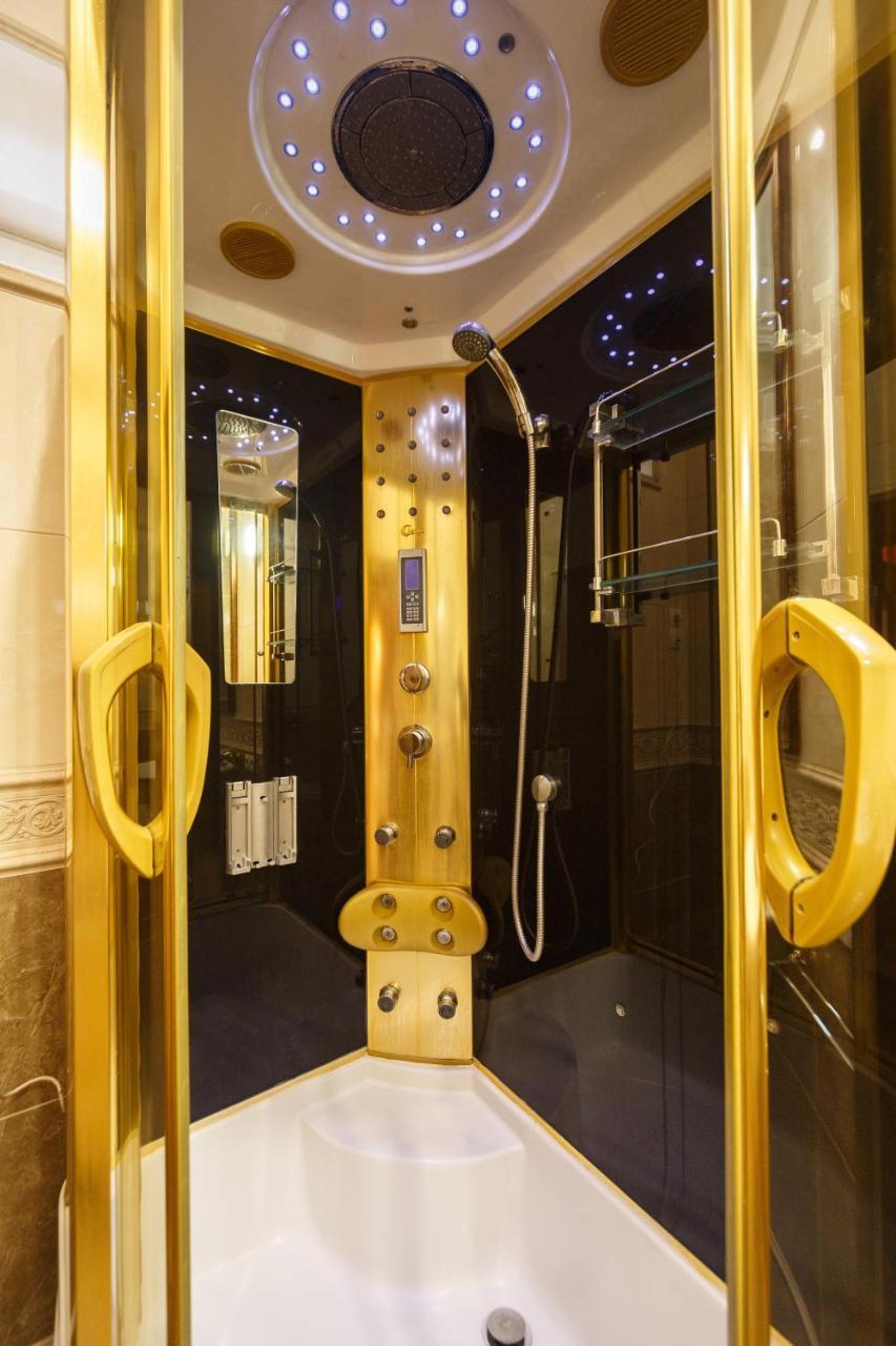Hostel Suputnyk Lviv Exteriör bild
